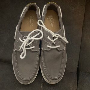 Penguin shoes